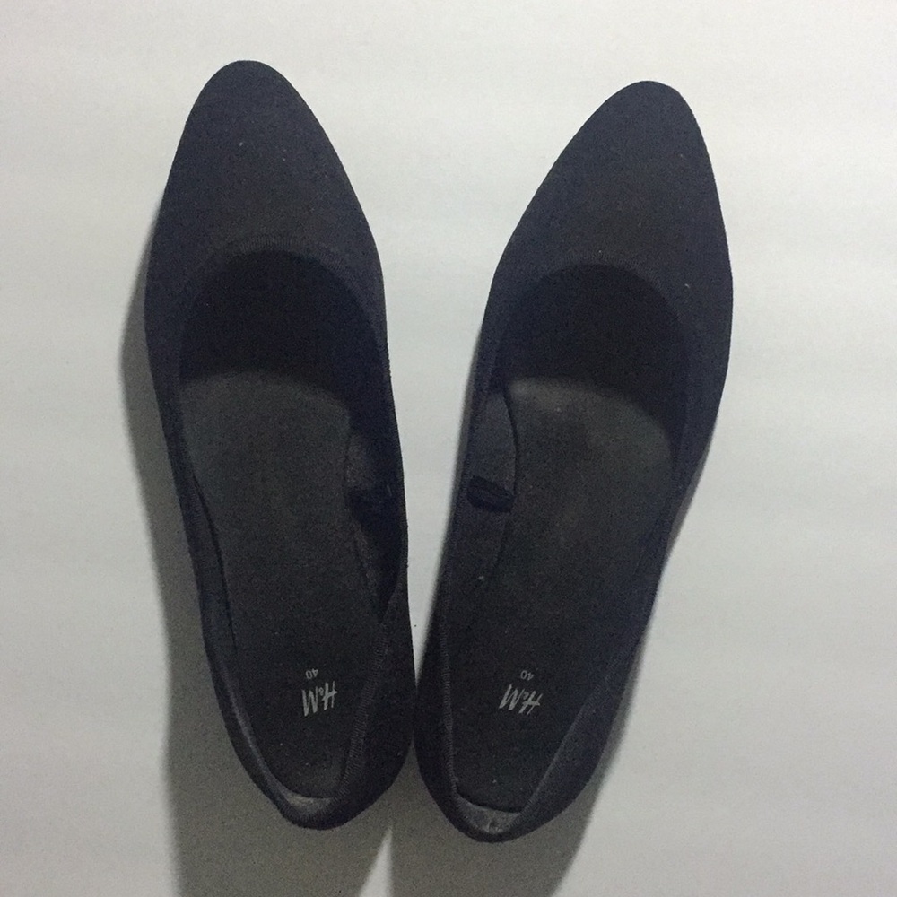 H&M Flats
